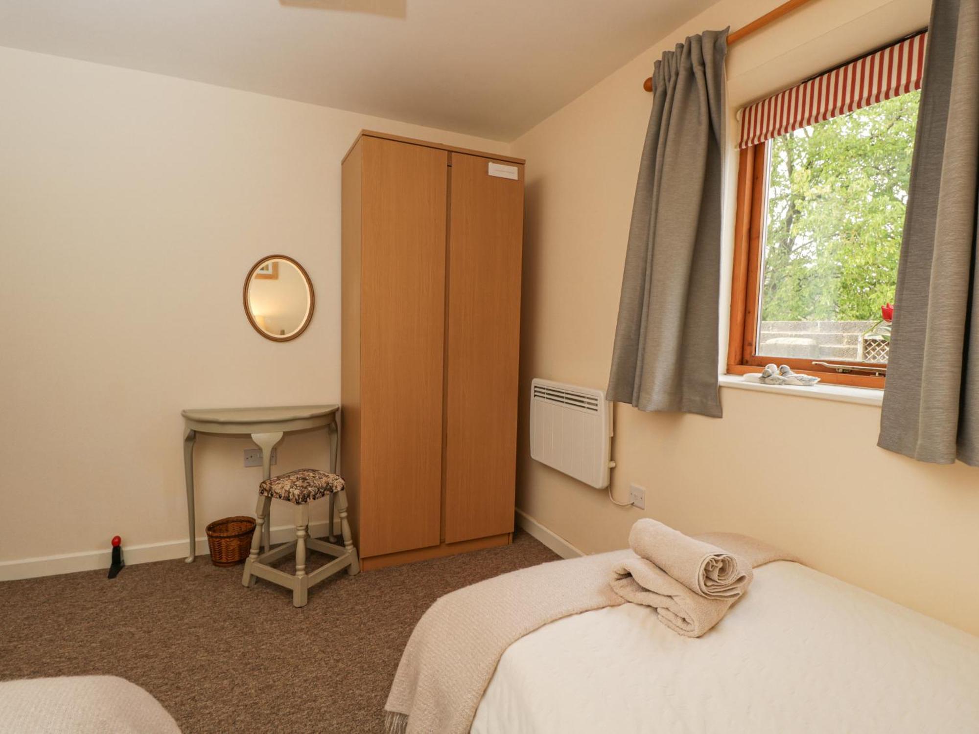 Roan Cottage Lydiard Millicent ภายนอก รูปภาพ